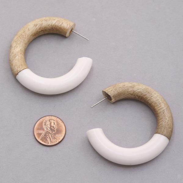 TWO TONE WOODEN OPEN HOOP EARRING