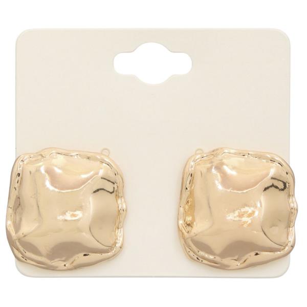 SQUARE HAMMERED METAL EARRING