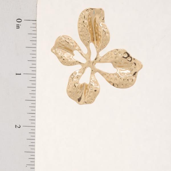 TEXTURED METAL FLOWER EARRING