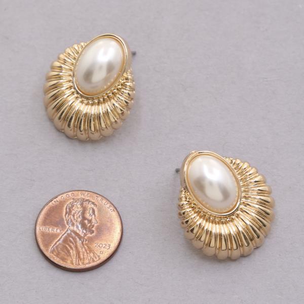 OVAL PEARL BEAD METAL EARRING