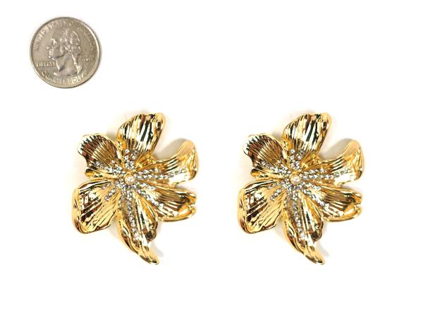 FLOWER METAL EARRING