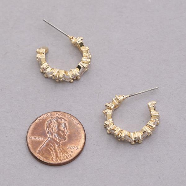 SODAJO WAVY EDGE CRYSTAL OPEN HOOP GOLD DIPPED EARRING