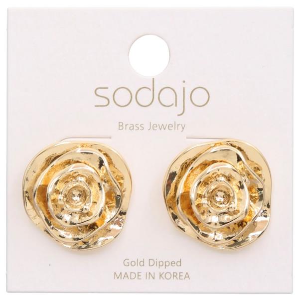 SODAJO FLOWER SHAPE GOLD DIPPED EARRING