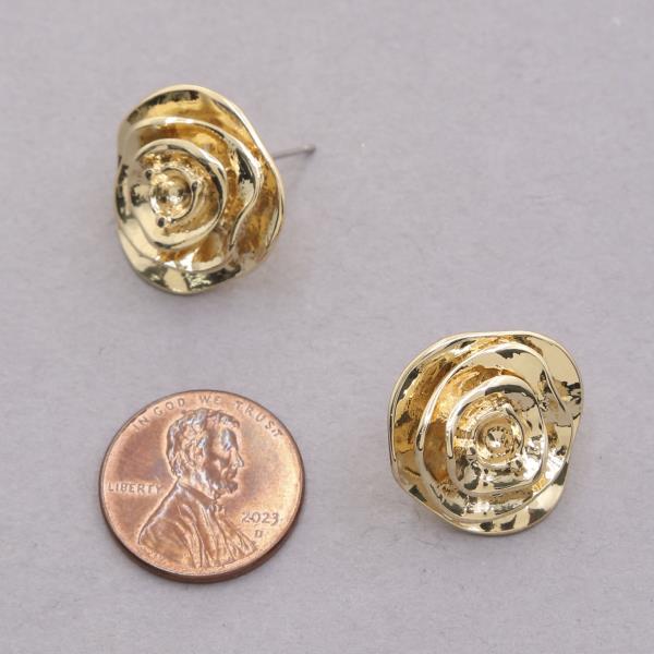 SODAJO FLOWER SHAPE GOLD DIPPED EARRING