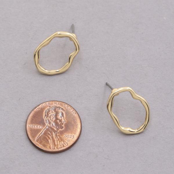 SODAJO OVAL GOLD DIPPED EARRING