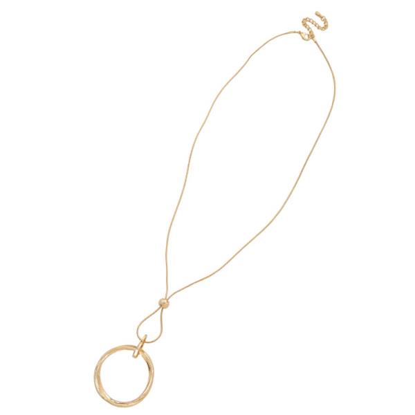 CIRCLE PENDANT METAL NECKLACE