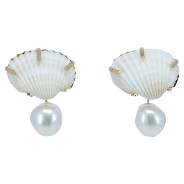 METAL SHELL PEARL STUD EARRING 