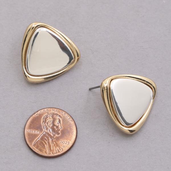 TWO TONE TRIANGLE SHAPE METAL EARRING