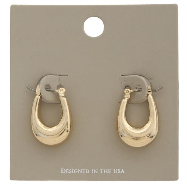 U SHAPE METAL DANGLE EARRING