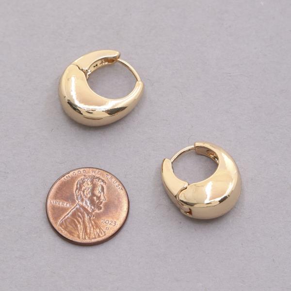 PUFFY METAL HOOP EARRING