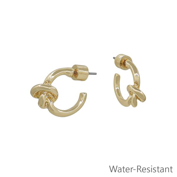 SMALL METAL KNOT ACCENT EARRING