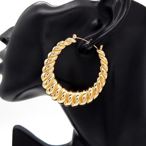 TWIST METAL HOOP EARRING
