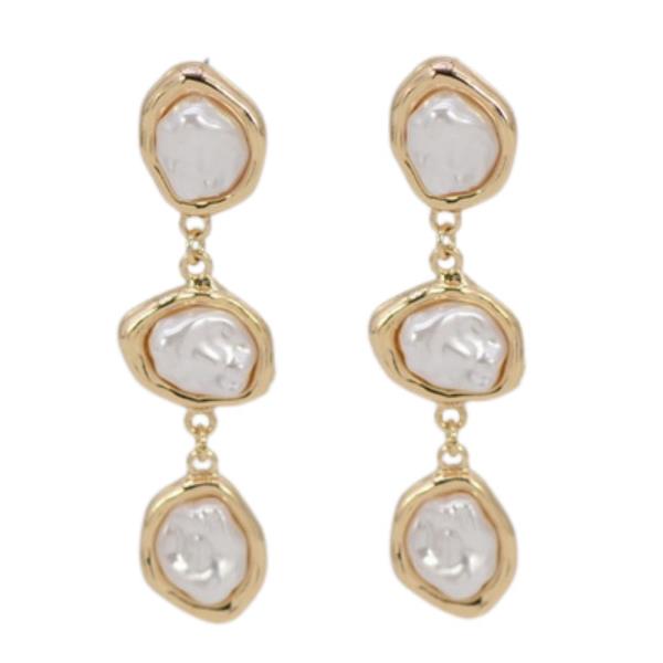 TRIPLE PEARL METAL LINK DANGLE EARRING