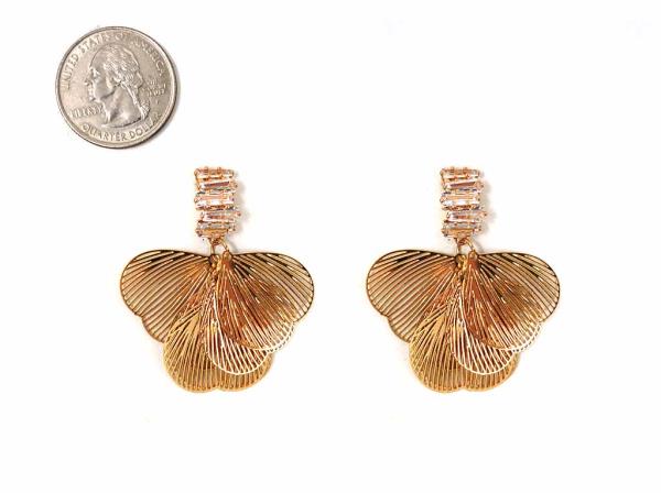 FLAT METAL FLOWER LEAF DANGLE EARRING