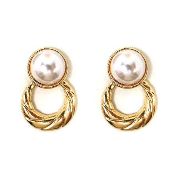 METAL PEARL TWIST LOOP STUD EARRING