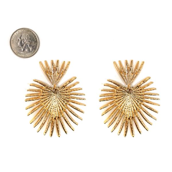 METAL SUNRAY FAN DANGLE EARRING