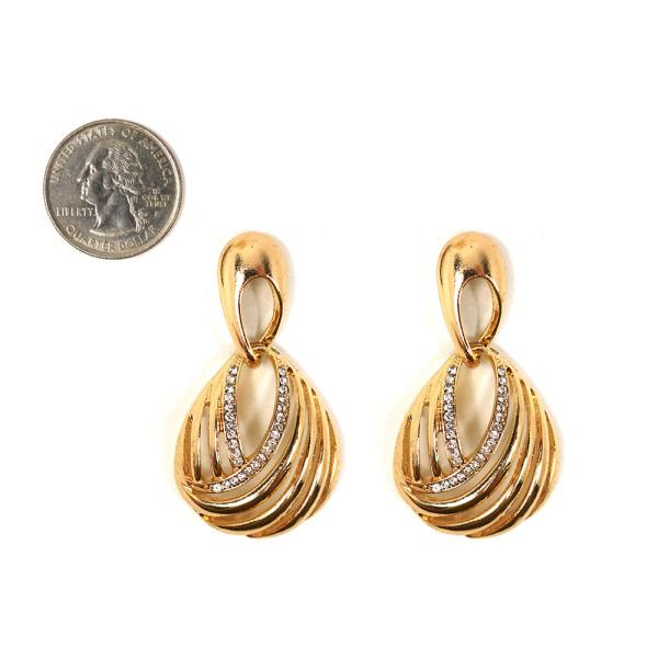 RHINESTONE METAL TWISTED LOOP DANGLE EARRING