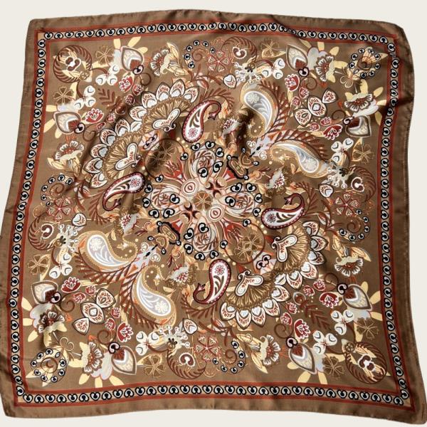 VINTAGE PRINT MULTI-USE BANDANA