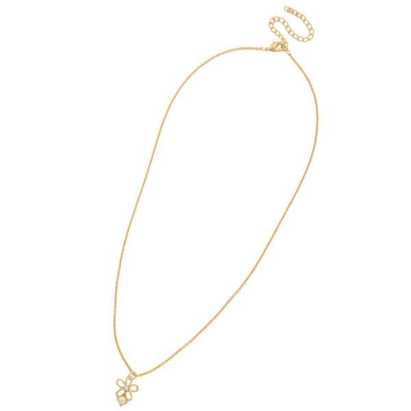 SODAJO DAINTY FLOWER PEARL BEAD NECKLACE