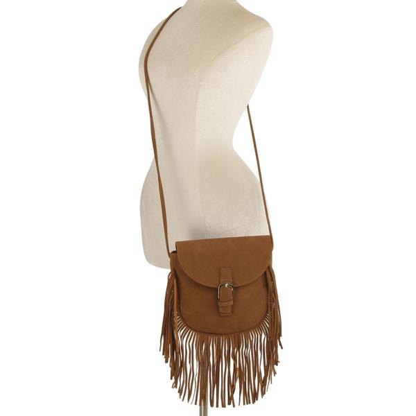 TASSEL BUCKLE FLAP CROSSBODY BAG