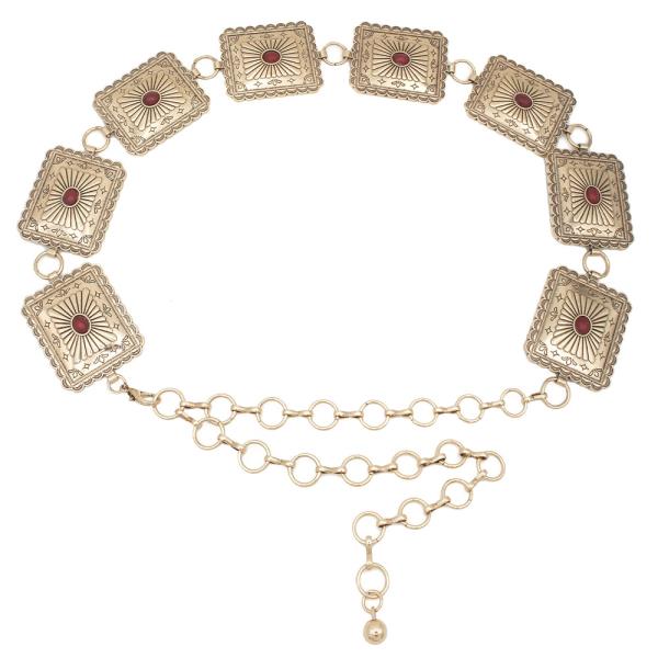 RECTANGLE RIBBED BEAM CONCHO CHAIN BELT
