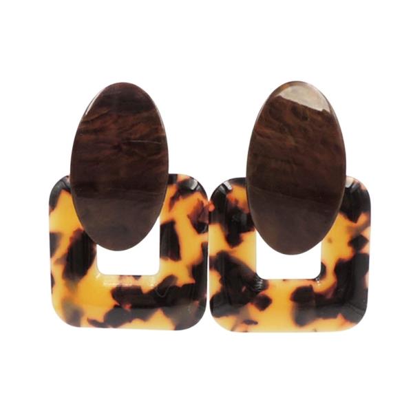 SQUARE TORTOISE OVAL RESIN HOOP EARRING