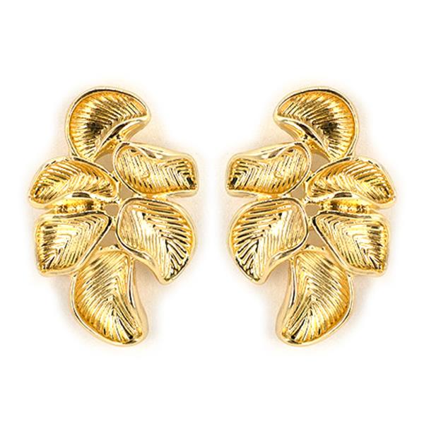TEXTURED METAL LEAF STUD EARRINGS