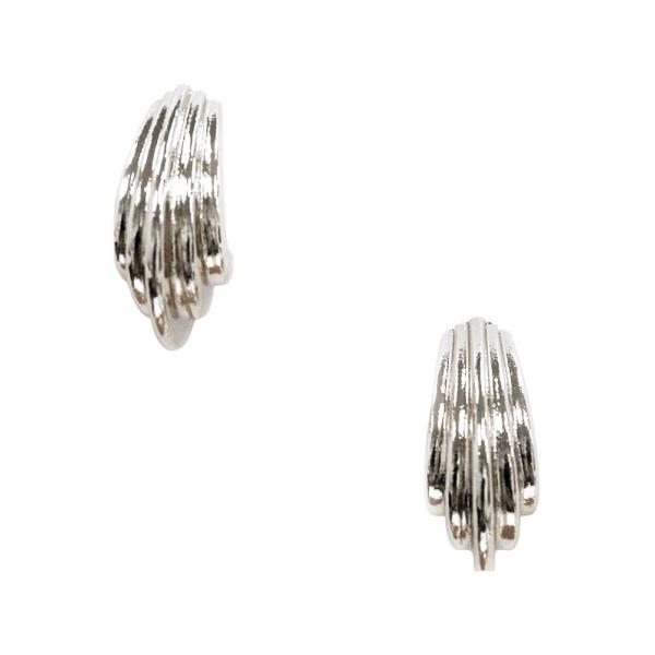 RIDGED METAL HUGGIE HOOP EARRING