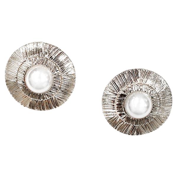 FAUX PEARL ROUND FRAME STUD EARRING