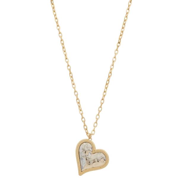 CLIP CHAIN TILTED HEART PENDANT NECKLACE
