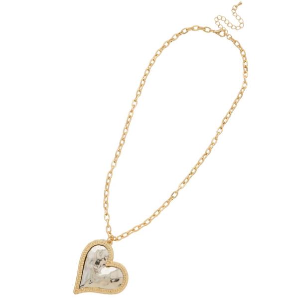 CLIP CHAIN TILTED HEART PENDANT NECKLACE
