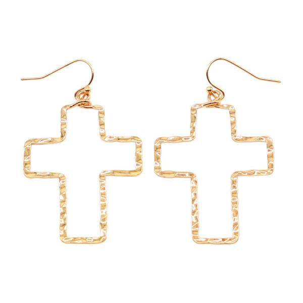 HAMMERED METAL CROSS DANGLE EARRING