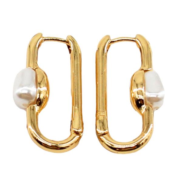 PEARL BEAD OVAL METAL EARRING