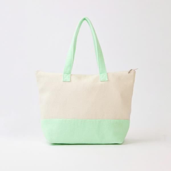 SIPS ABOUT TO GO DOWN TERRY TOTE