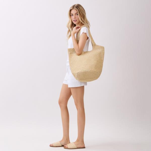 ROUND BOTTOM HANDMADE STRAP WOVEN STRAW TOTE BAG