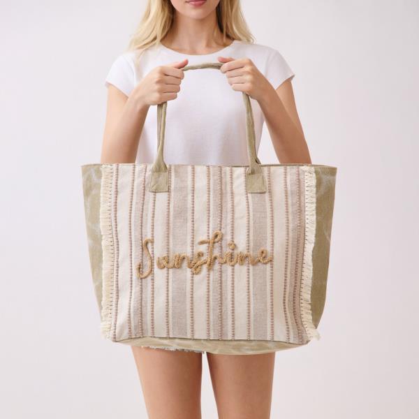 VINTAGE SUNSHINE STRIPE FRINGE TOTE BAG