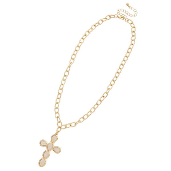 CROSS PENDANT OVAL LINK NECKLACE