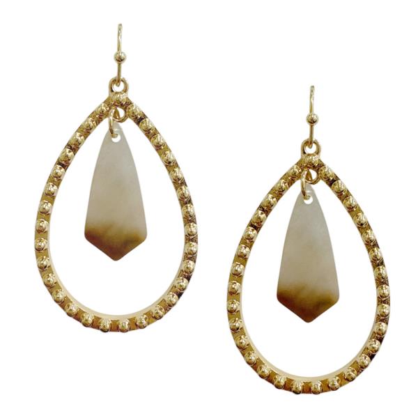 TEXTURED METAL TEARDROP FRAME DANGLE EARRING