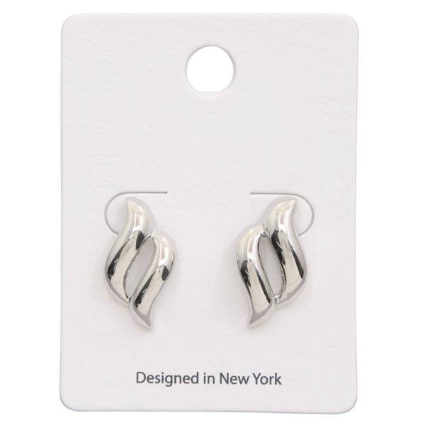 METAL POST EARRING