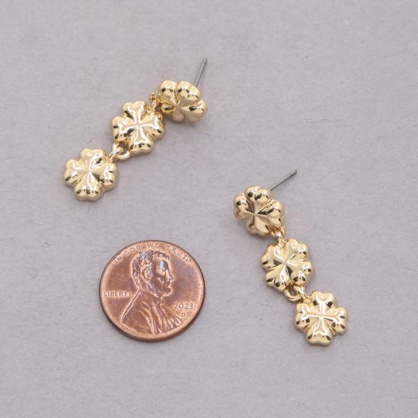 CLOVER METAL LINK DANGLE EARRING