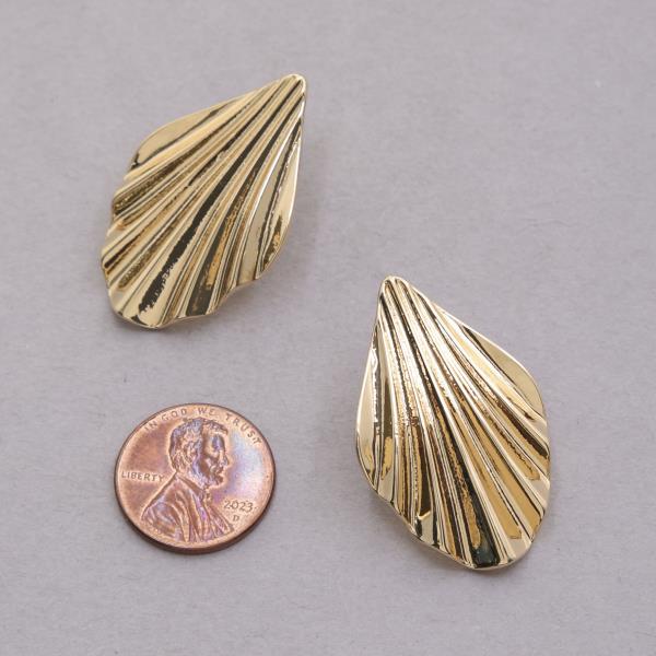 LINED METAL EARRING