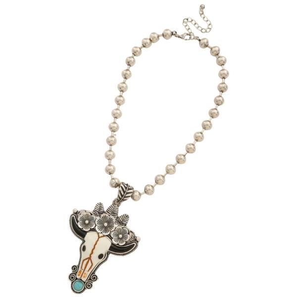 WESTERN CATTLE SKULL PENDANT BEADED NECKLACE