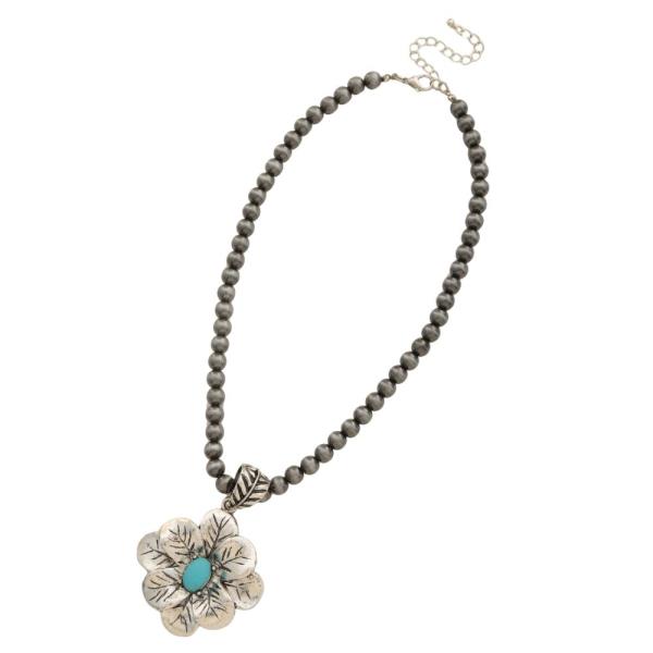 WESTERN FLOWER PENDANT BEADED NECKLACE