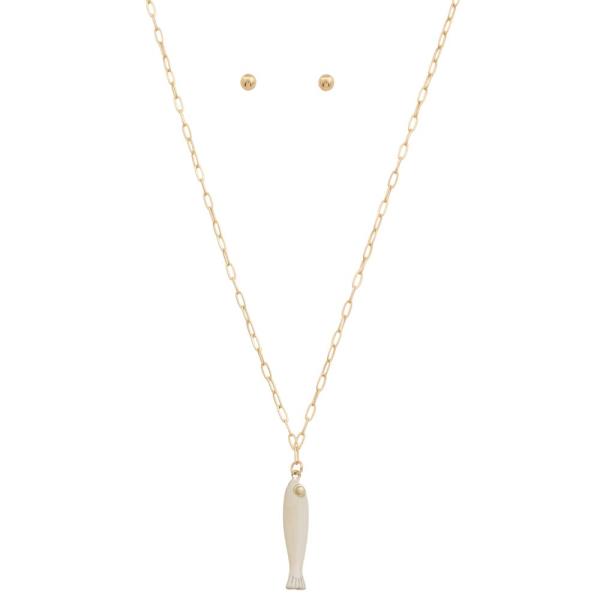 FISH CHARM OVAL LINK NECKLACE