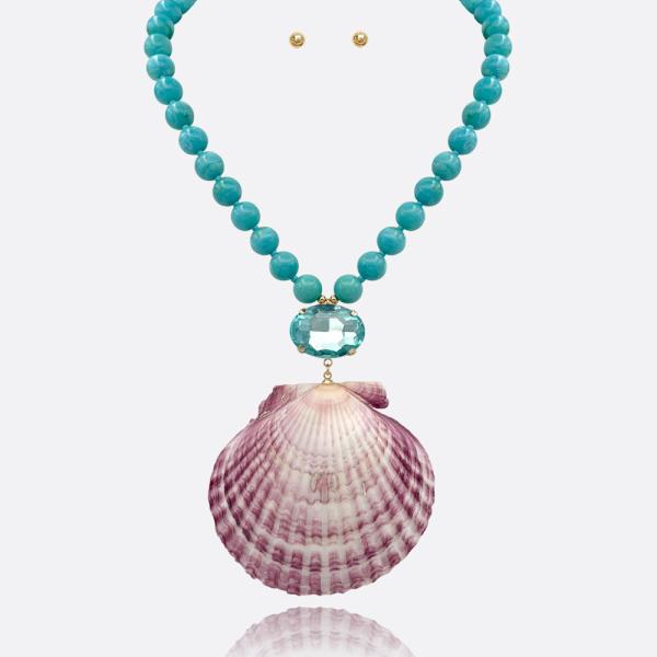 GENUINE SCALLOP SEASHELL WITH NECKLACE