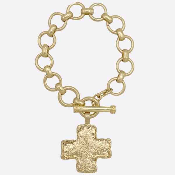HAMMERED CROSS TOGGLE BRACELET