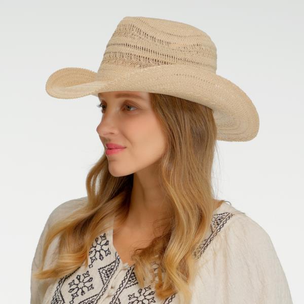 KNITTED COWBOY HAT WITH PATTERN