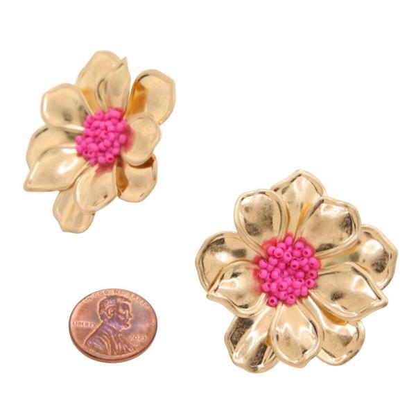 BEADED CENTER METAL FLOWER EARRING