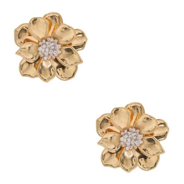 BEADED CENTER METAL FLOWER EARRING