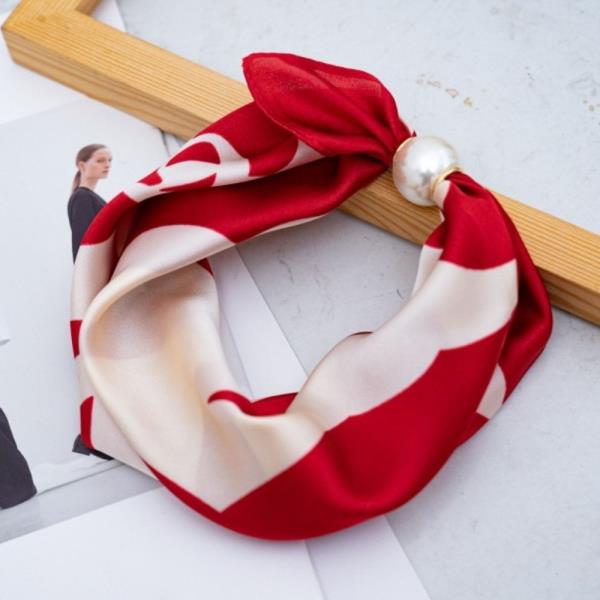 BOLD ABSTRACT STRIPE PATTERN SILKY BANDANA NECK SCARF